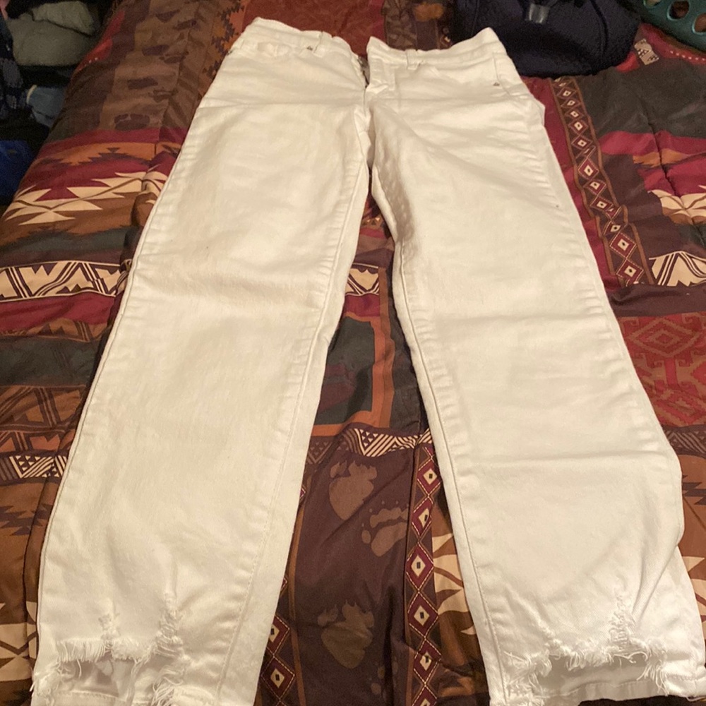 White jeans size 25
